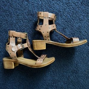 Heeled tan leather sandal - Made in Italy